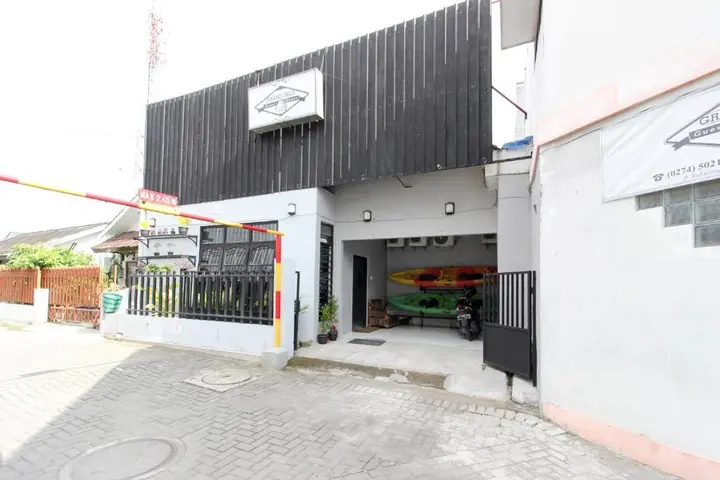 Депок: RedDoorz near Graha Saba UGM