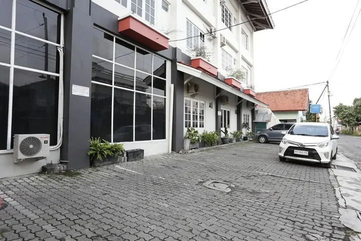 Депок: RedDoorz near Graha Saba UGM