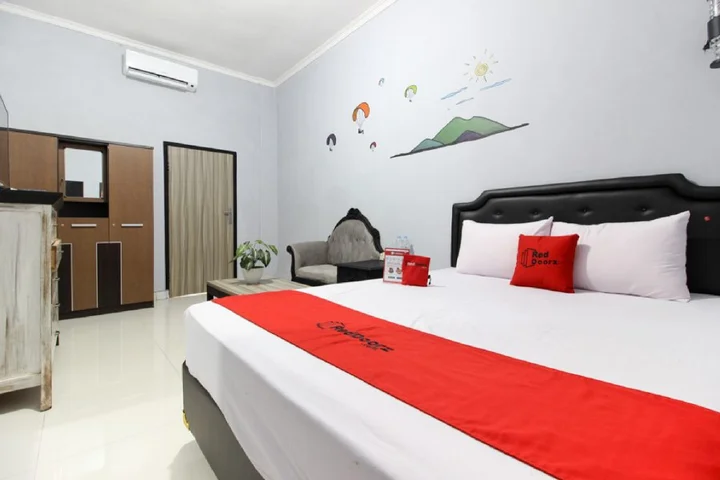 Депок: RedDoorz near Graha Saba UGM