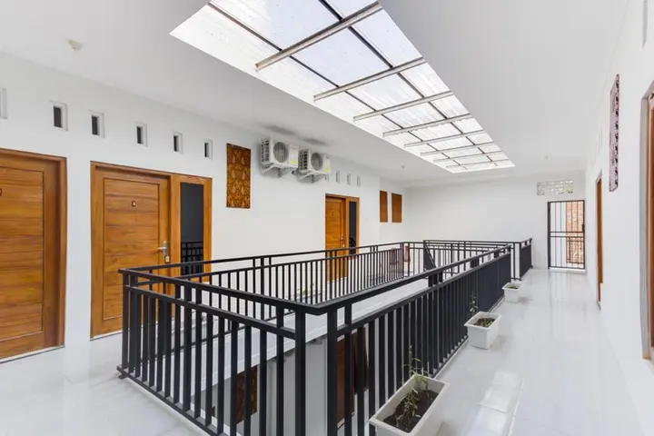 Батуретно: RedDoorz near Pascasarjana UGM 2