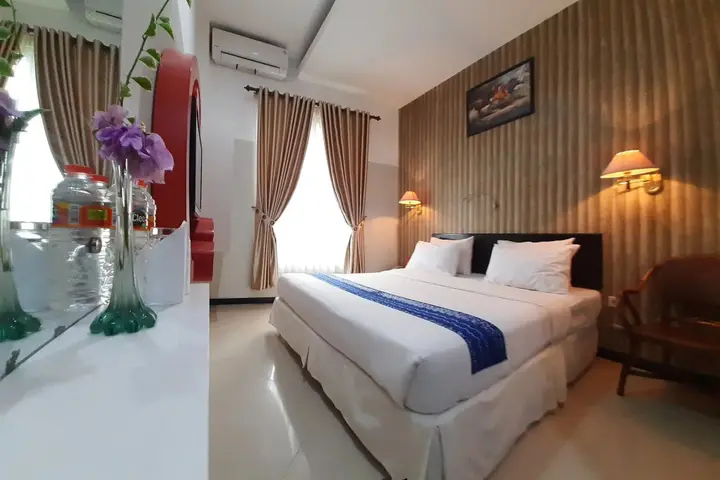Банджармасин: Queen City Hotel
