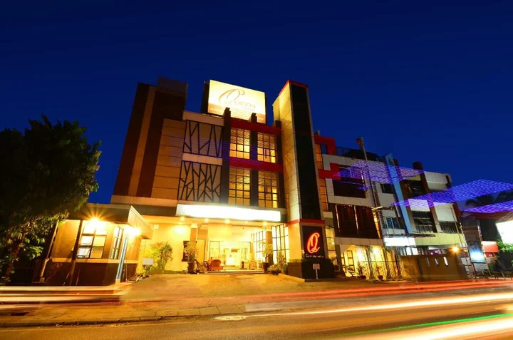 Банджармасин: Queen City Hotel