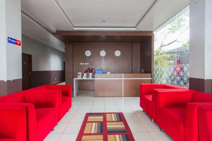 Батуретно: Hotel Absari