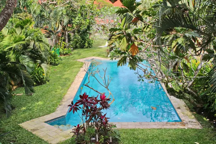 Чангу: Canggu Suites