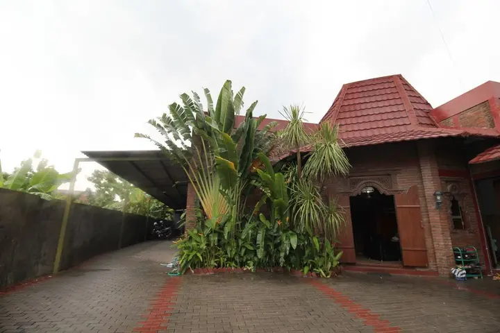 Семаранг: Taman Asri Semarang by Innupin