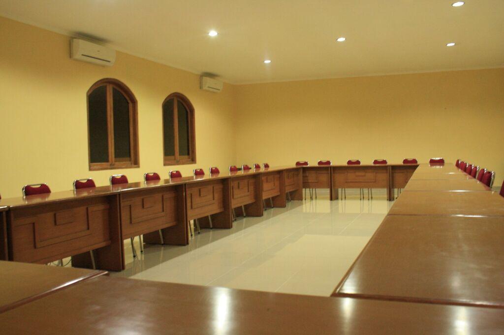Суракарта: Malioboro Inn Solo