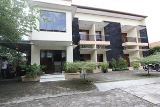 Депок: RedDoorz @ Turangga Sari