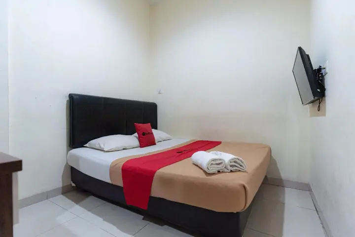 Батам: RedDoorz @ Nagoya Indah