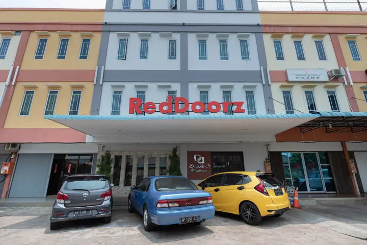 Батам: RedDoorz @ Nagoya Indah