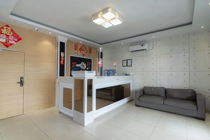 Батам: RedDoorz @ Nagoya Indah