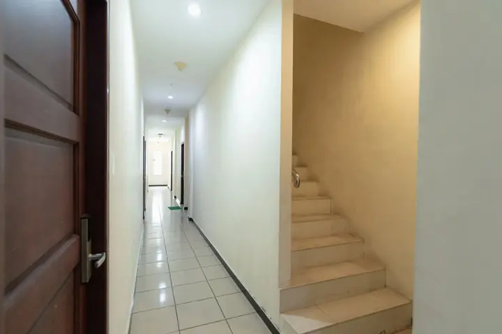 Батам: RedDoorz @ Nagoya Indah