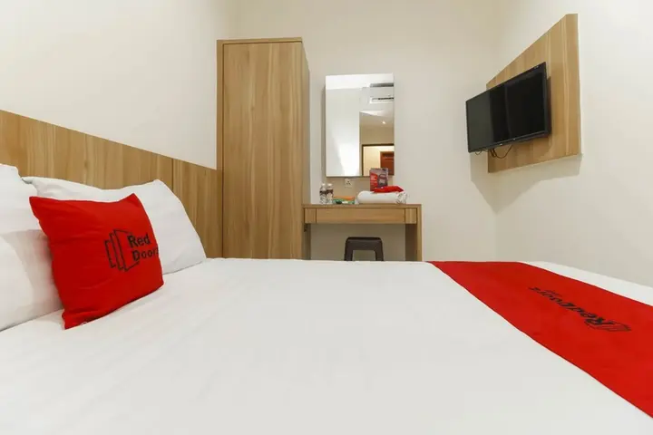 Батам: RedDoorz @ Nagoya Indah