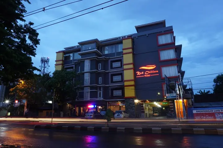 Суракарта: Red Chilies Hotel