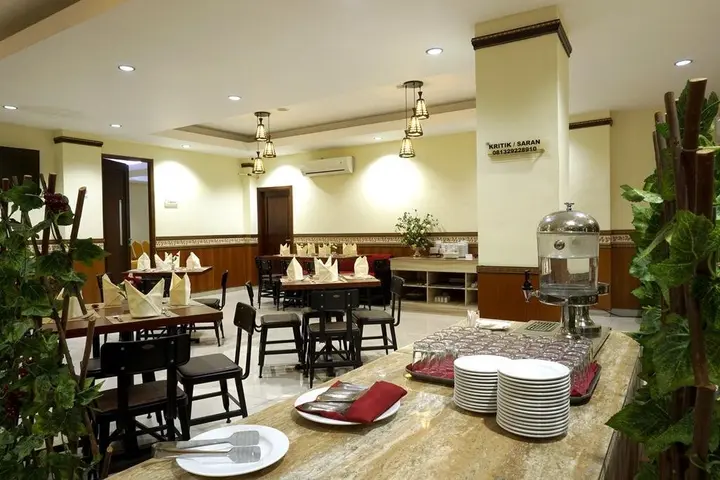 Суракарта: Red Chilies Hotel