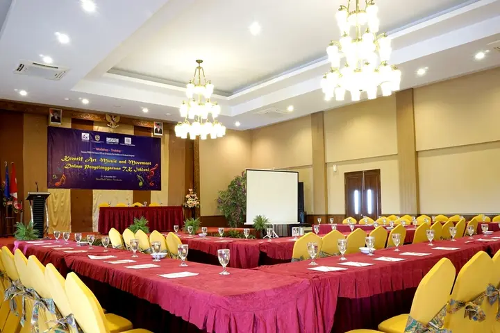 Суракарта: Red Chilies Hotel