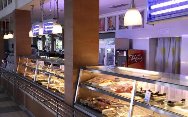 Кебумен: Candisari Hotel & Resto