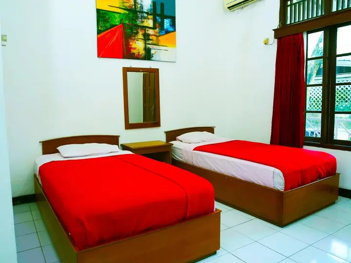 Кебумен: Candisari Hotel & Resto