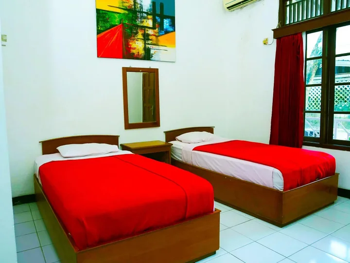 Кебумен: Candisari Hotel & Resto