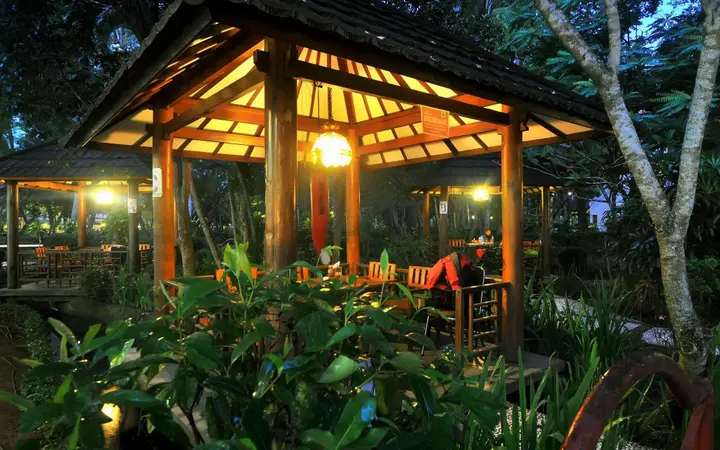 Кебумен: Candisari Hotel & Resto