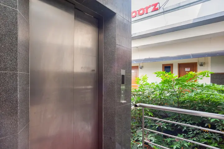 Депок: RedDoorz Plus near Universitas Indonesia