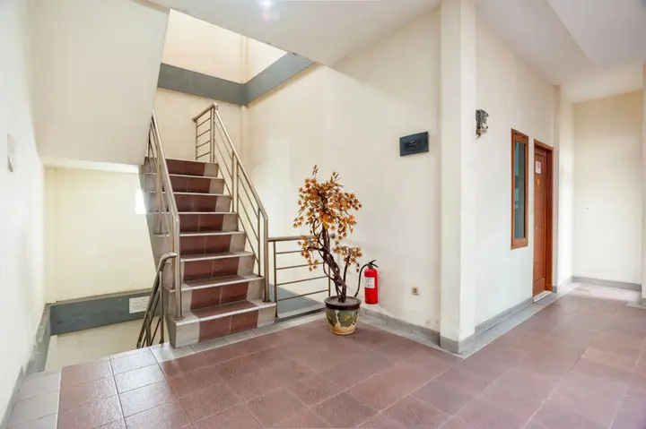 Депок: RedDoorz Plus near Universitas Indonesia