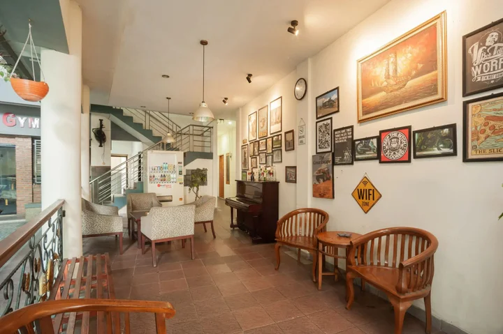 Депок: RedDoorz Plus near Universitas Indonesia