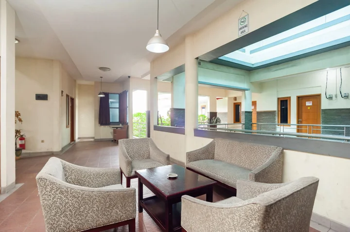 Депок: RedDoorz Plus near Universitas Indonesia