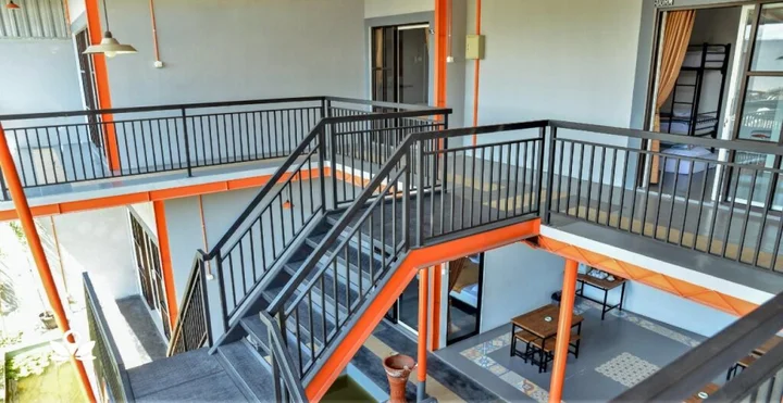 Батуретно: Ndalem Sorogenen Guesthouse