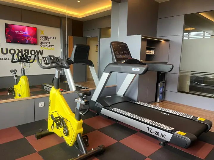 carousel image 4