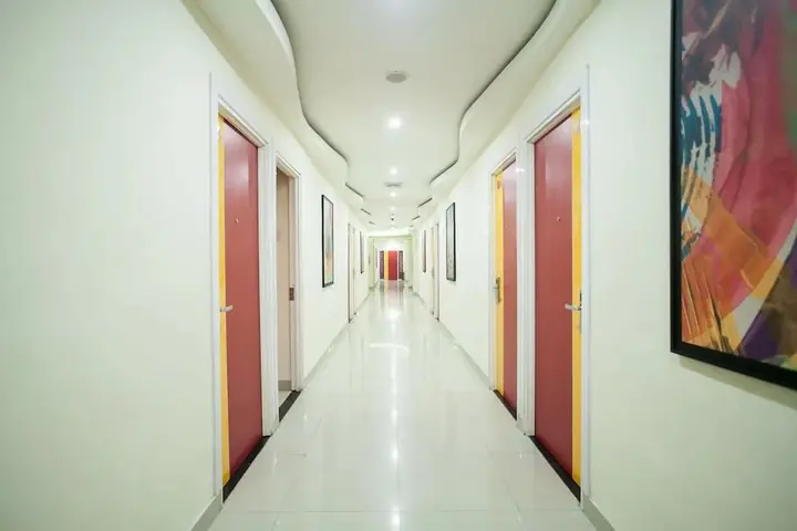 Маланг: RedDoorz near Hawaii Water Park