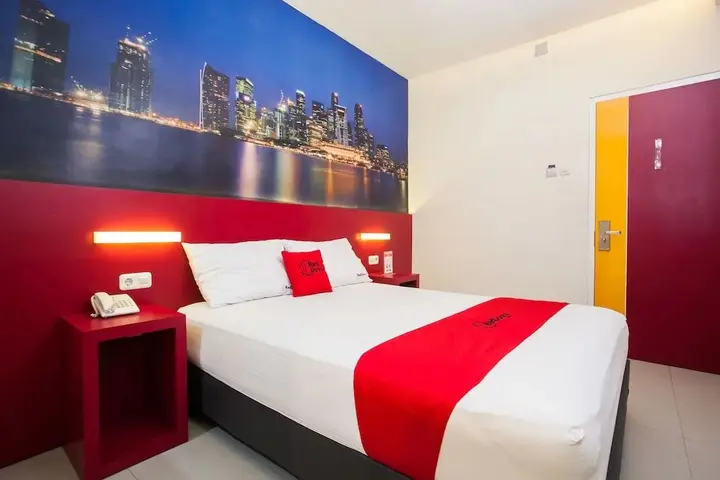 Маланг: RedDoorz near Hawaii Water Park