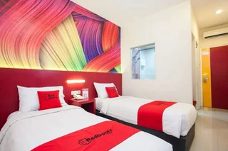 Маланг: RedDoorz near Hawaii Water Park