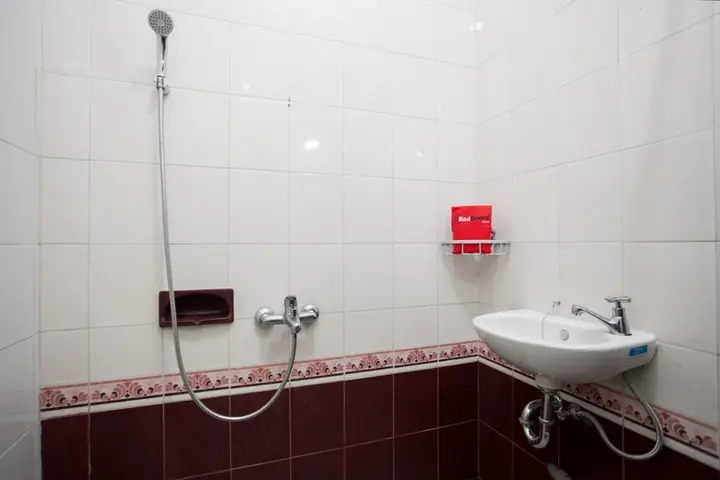Маланг: RedDoorz near Brawijaya University