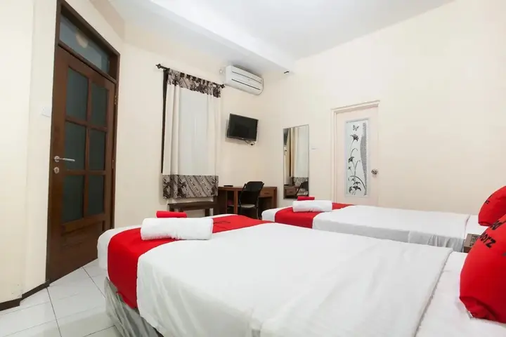 Маланг: RedDoorz near Brawijaya University