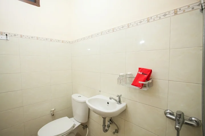 Маланг: RedDoorz near Brawijaya University