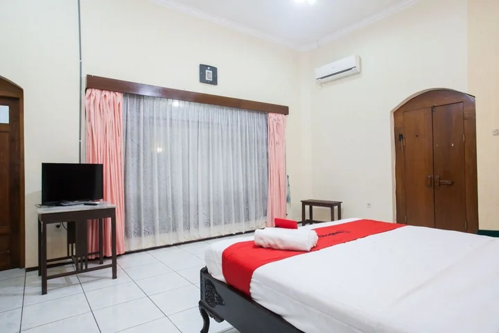 Маланг: RedDoorz near Brawijaya University