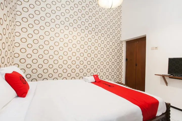 Маланг: RedDoorz near Brawijaya University