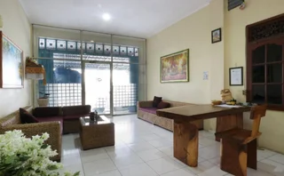 Беноа: Dharma Gita Guest House