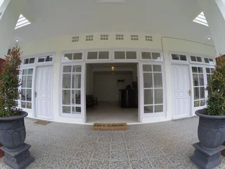 Маланг: Palmyra Hostel
