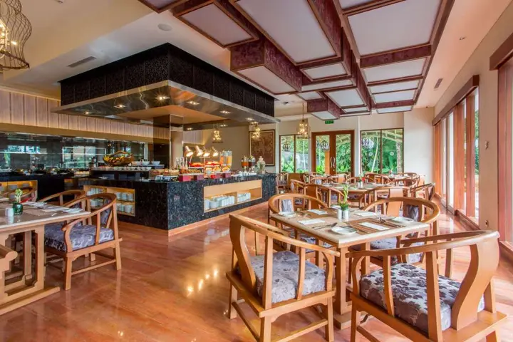 Убуд: SereS Springs Resort & Spa Singakerta