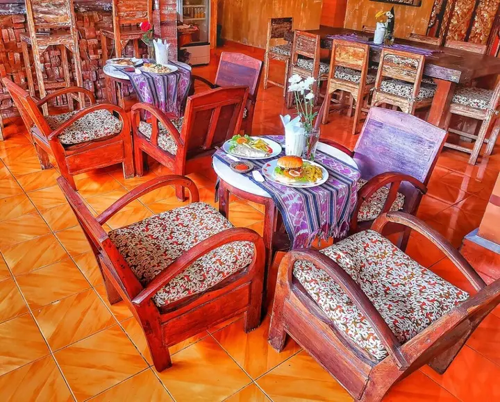 Каликбукбук: Lovina Palace