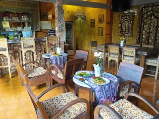 Каликбукбук: Lovina Palace