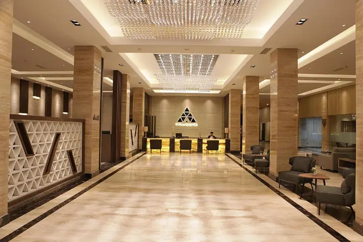 Банджармасин: pyramid suites Hotel