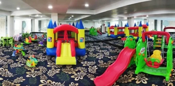 Банджармасин: pyramid suites Hotel