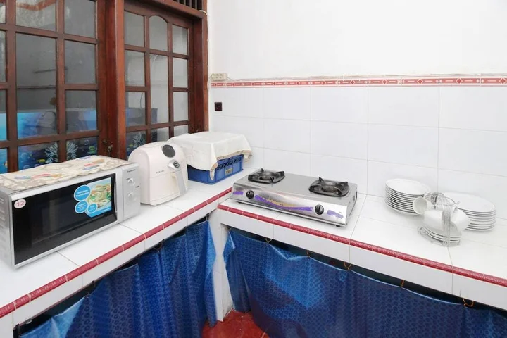 Батуретно: Airy Eco Syariah Pogung Baru Kaliurang KM 5 Yogyakarta