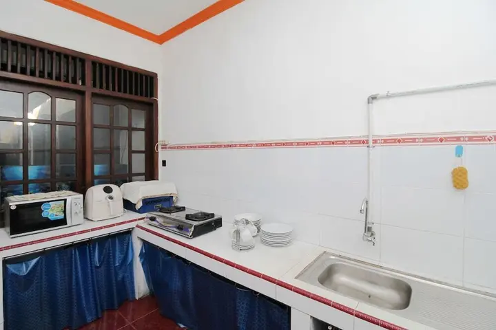 Батуретно: Airy Eco Syariah Pogung Baru Kaliurang KM 5 Yogyakarta
