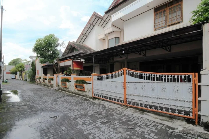 Батуретно: Airy Eco Syariah Pogung Baru Kaliurang KM 5 Yogyakarta