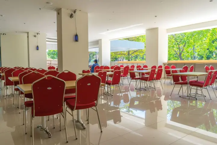 Сурабая: I&M Hotel Billiard