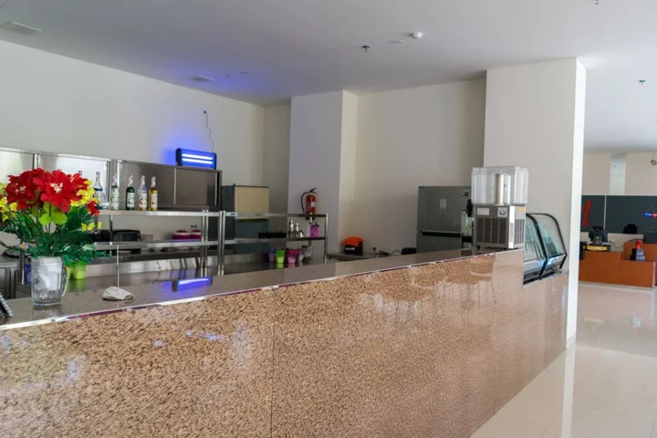 Сурабая: I&M Hotel Billiard