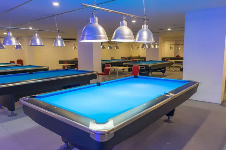 Сурабая: I&M Hotel Billiard